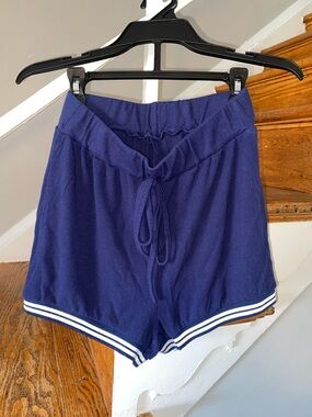 Navy Ribbed Athletic Shorts with White Stripe Trim Size Medium